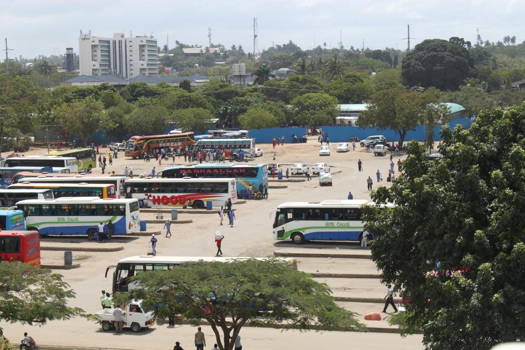 Mic Hotel Dar es Salaam Exterior foto