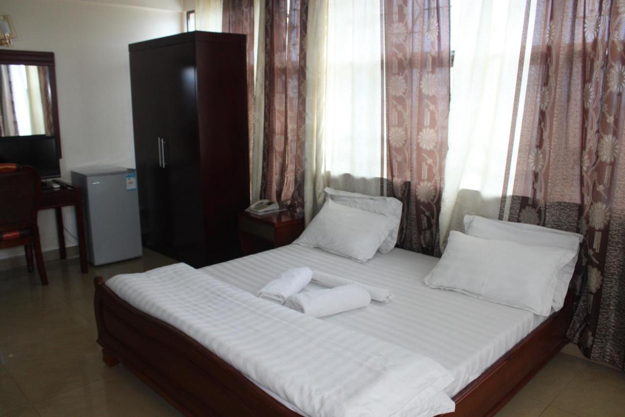 Mic Hotel Dar es Salaam Exterior foto